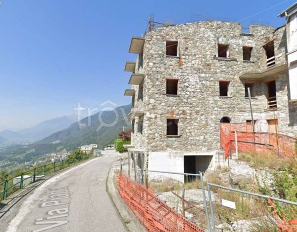 casa indipendente in vendita a Castione Andevenno in zona Piatta