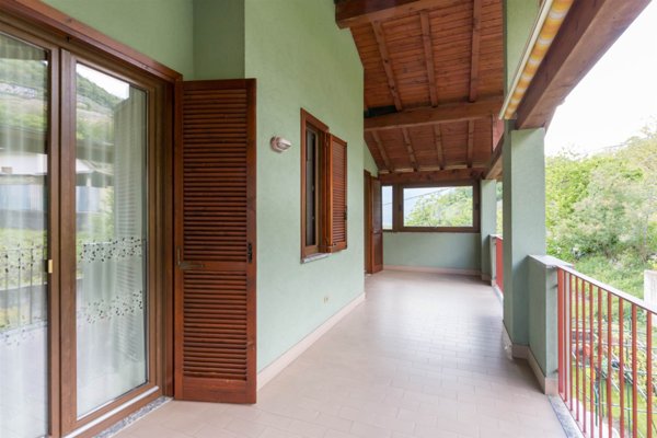 casa indipendente in vendita a Castione Andevenno in zona Balzarro