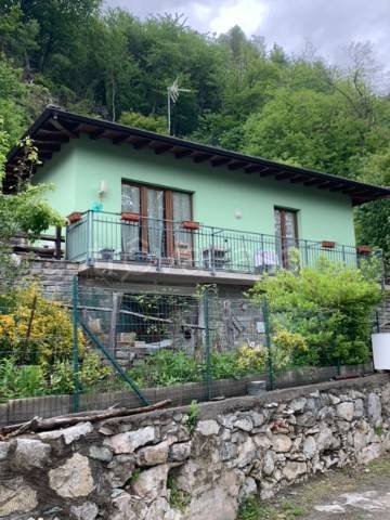 casa indipendente in vendita a Castione Andevenno in zona Mangialdo