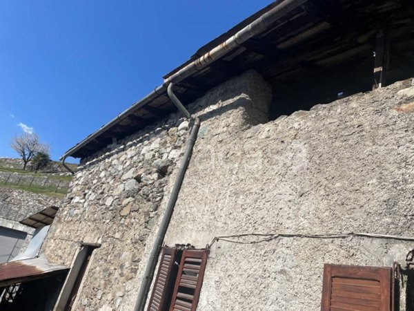 casa indipendente in vendita a Castione Andevenno