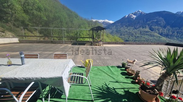 appartamento in vendita a Castione Andevenno in zona Vendolo