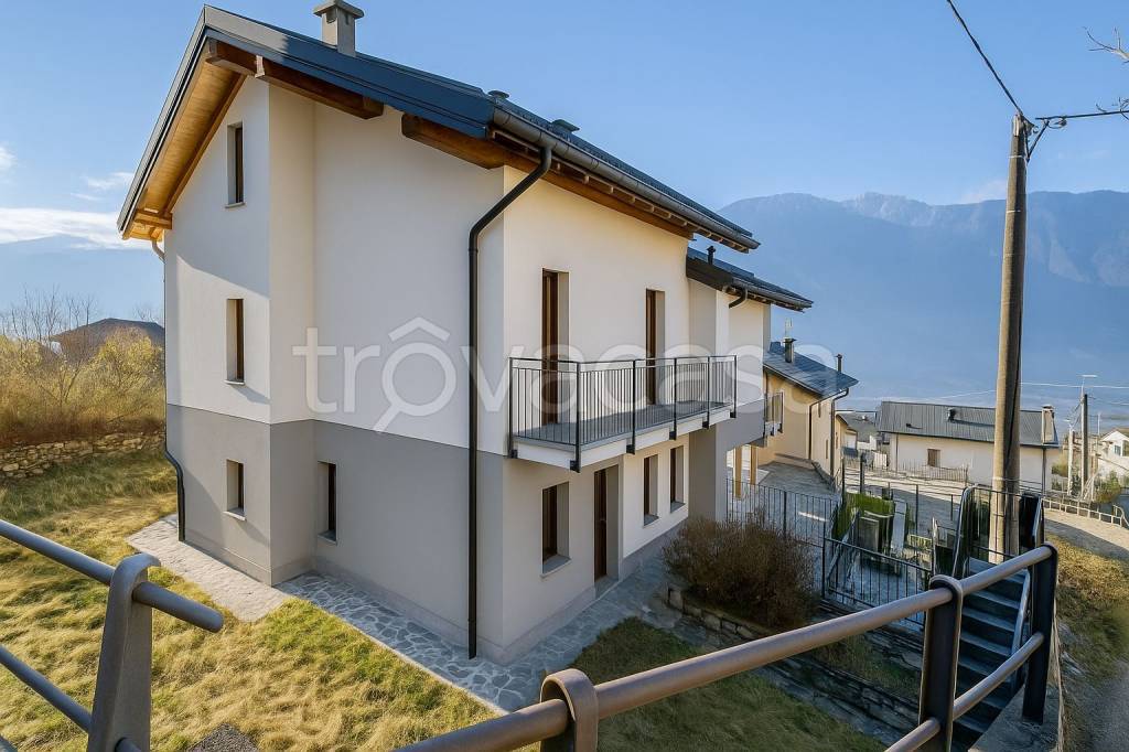 casa indipendente in vendita a Castione Andevenno in zona Margella