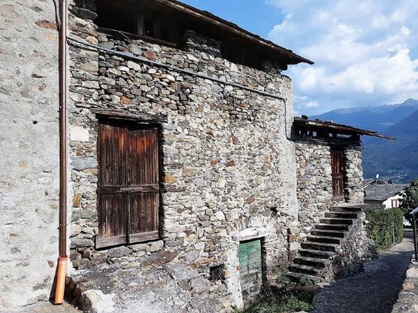 appartamento in vendita a Castione Andevenno in zona Balzarro