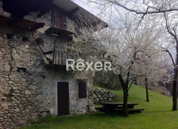 casa indipendente in vendita a Castione Andevenno in zona Vendolo