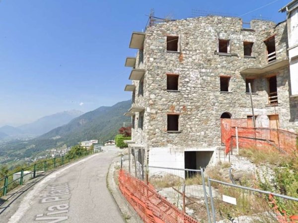 casa indipendente in vendita a Castione Andevenno in zona Piatta