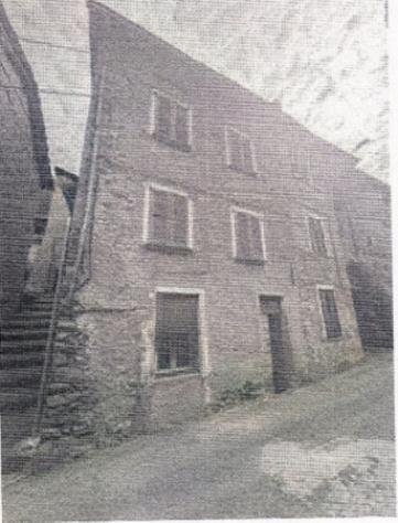 appartamento in vendita a Castione Andevenno in zona Moroni