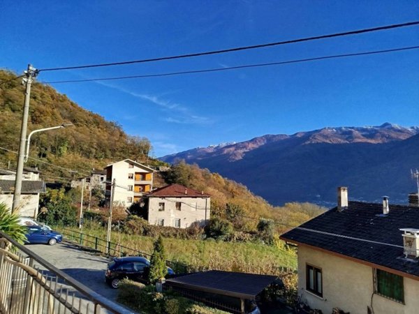 appartamento in vendita a Castione Andevenno