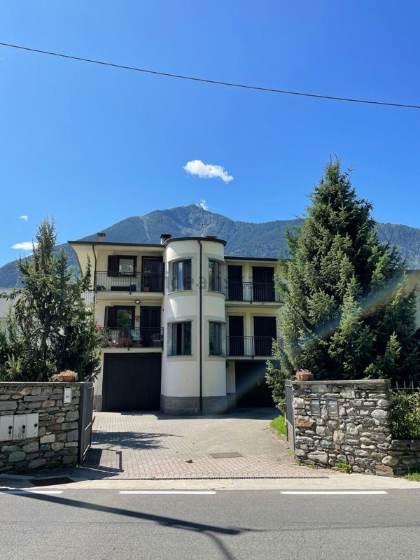 appartamento in vendita a Castione Andevenno