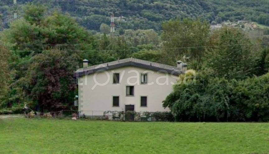 appartamento in vendita a Castione Andevenno in zona Balzarro