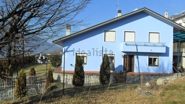 casa indipendente in vendita a Castione Andevenno in zona Balzarro