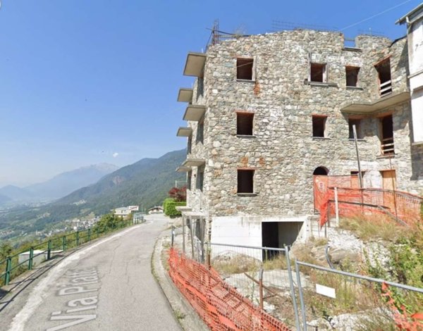 casale in vendita a Castione Andevenno in zona Piatta