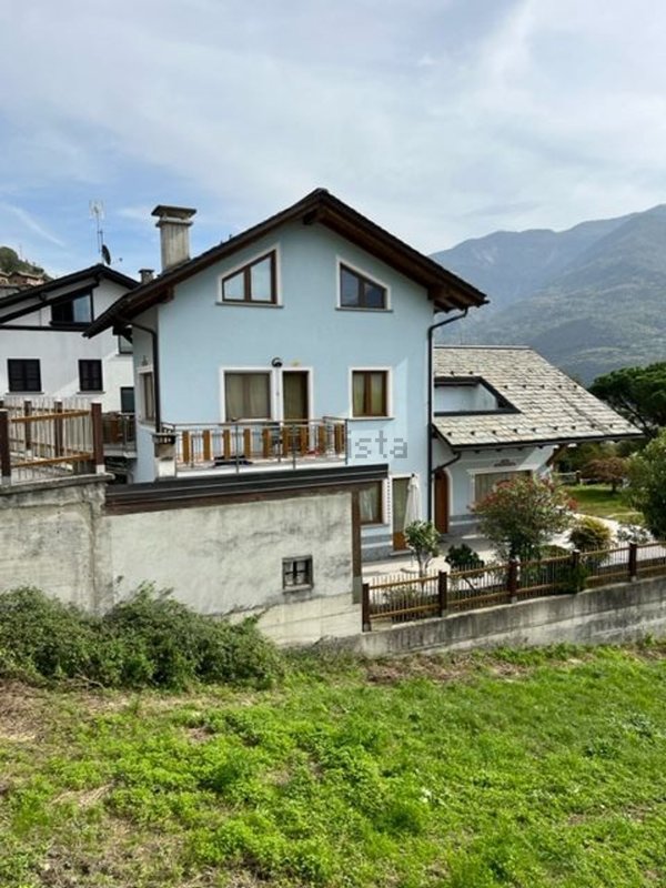 casa indipendente in vendita a Castione Andevenno in zona Canovi