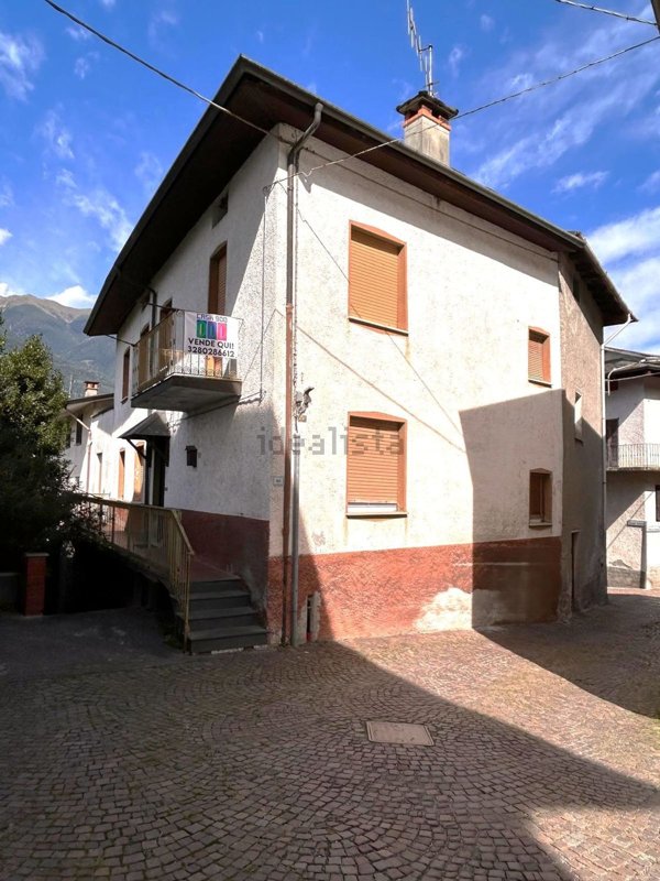 casa indipendente in vendita a Cedrasco