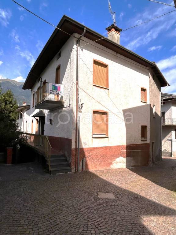 casa indipendente in vendita a Cedrasco