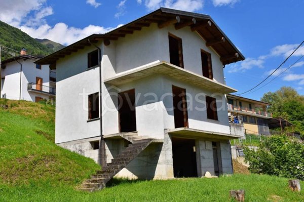 casa indipendente in vendita a Cercino