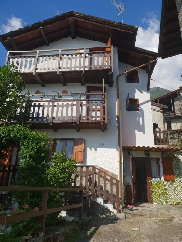 casa indipendente in vendita a Cercino