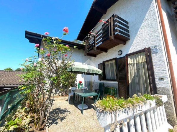 casa indipendente in vendita a Cercino in zona Piussogno