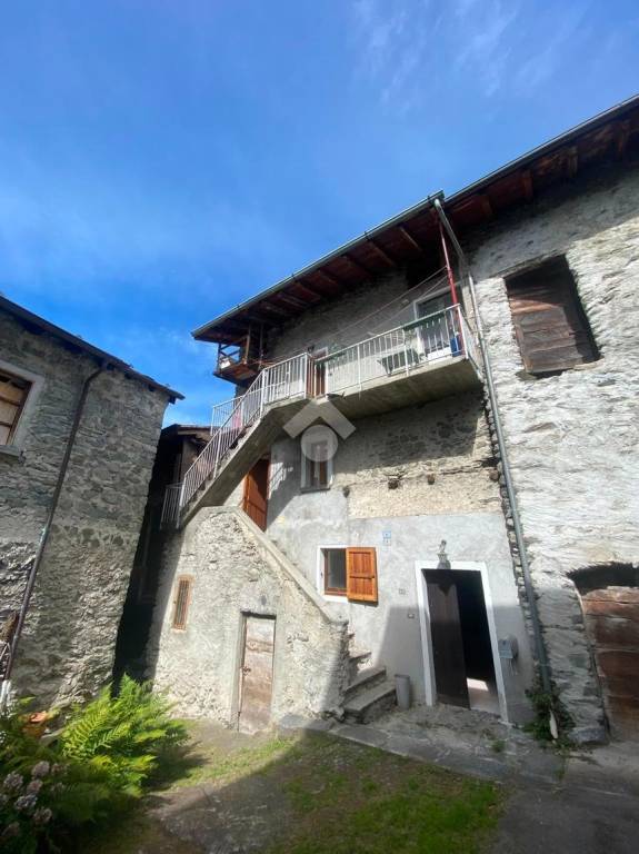 casa indipendente in vendita a Cercino in zona Siro