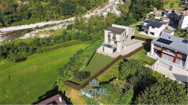 villa in vendita a Chiavenna in zona Bette