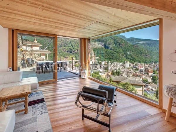 casa indipendente in vendita a Chiavenna