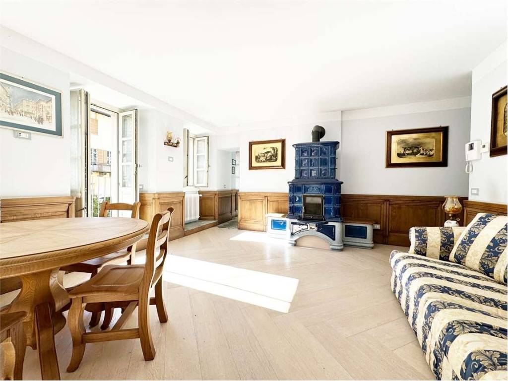 appartamento in vendita a Chiavenna