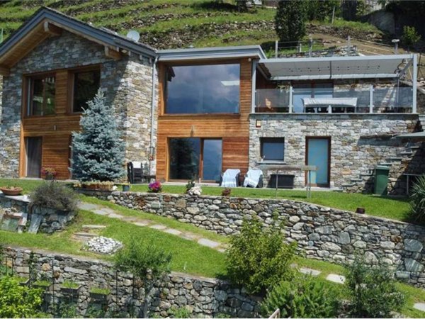 casa indipendente in vendita a Chiavenna