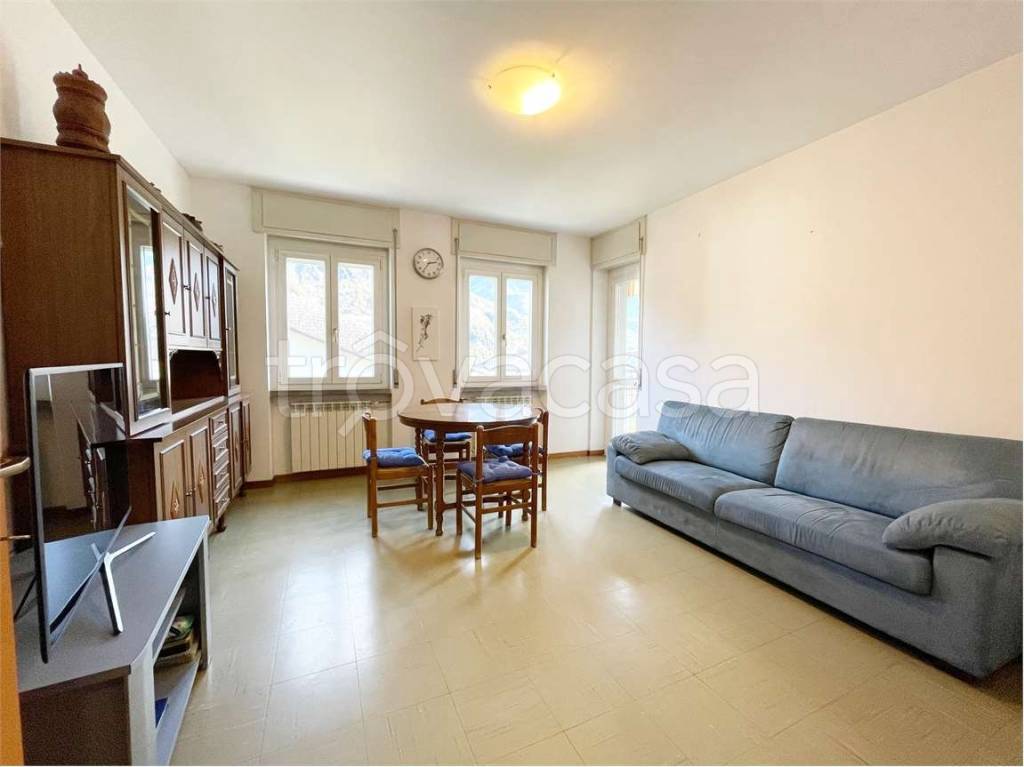 appartamento in vendita a Chiavenna