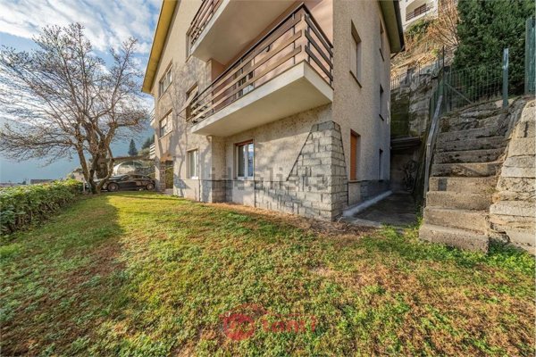 appartamento in vendita a Chiavenna in zona Pianazzola