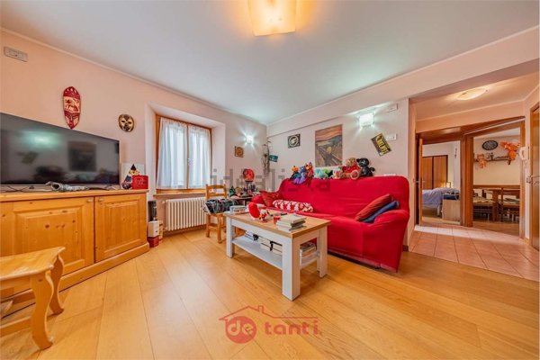 appartamento in vendita a Chiavenna in zona Campedello