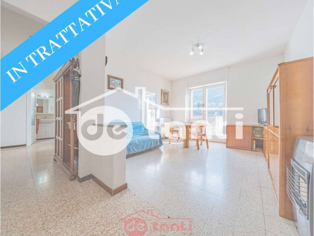 appartamento in vendita a Chiavenna in zona San Carlo