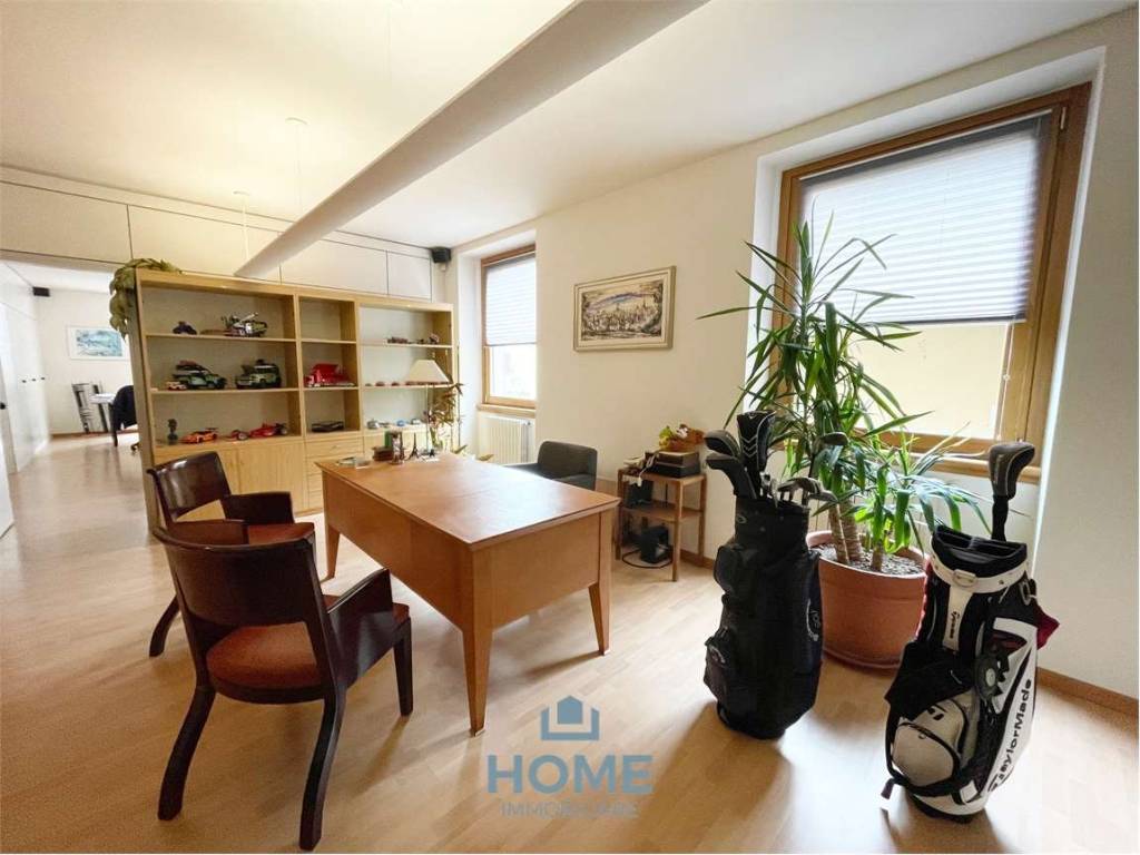 ufficio in vendita a Chiavenna