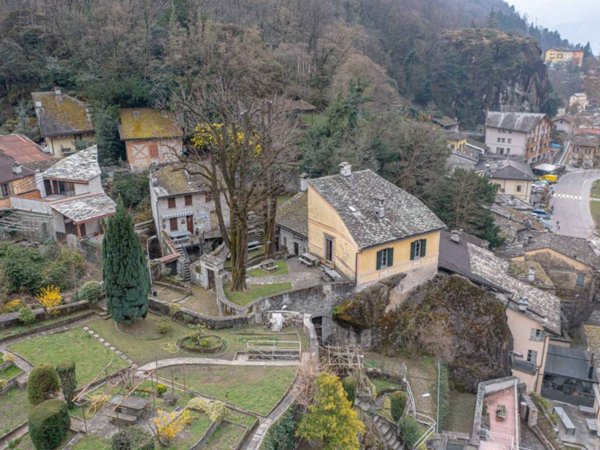 casa indipendente in vendita a Chiavenna