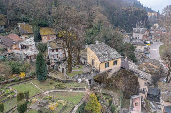 casa indipendente in vendita a Chiavenna