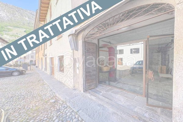 negozio in vendita a Chiavenna in zona Loreto