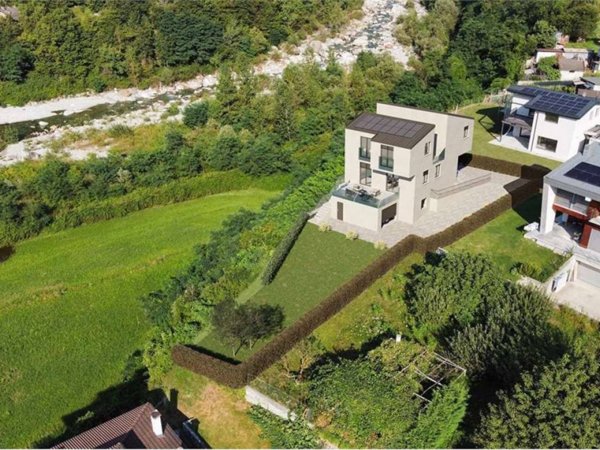 terreno edificabile in vendita a Chiavenna in zona Bette