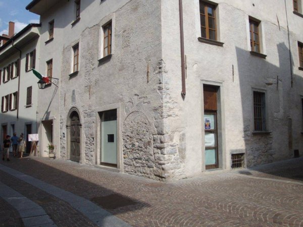 negozio in vendita a Chiavenna