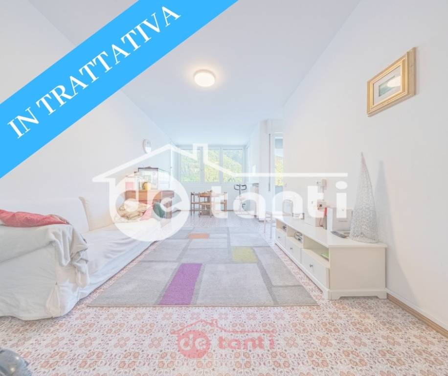 appartamento in vendita a Chiavenna in zona Pianazzola