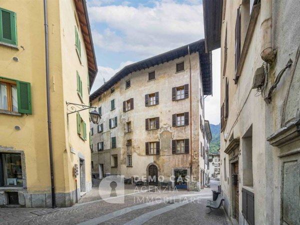 appartamento in vendita a Chiavenna in zona Bette