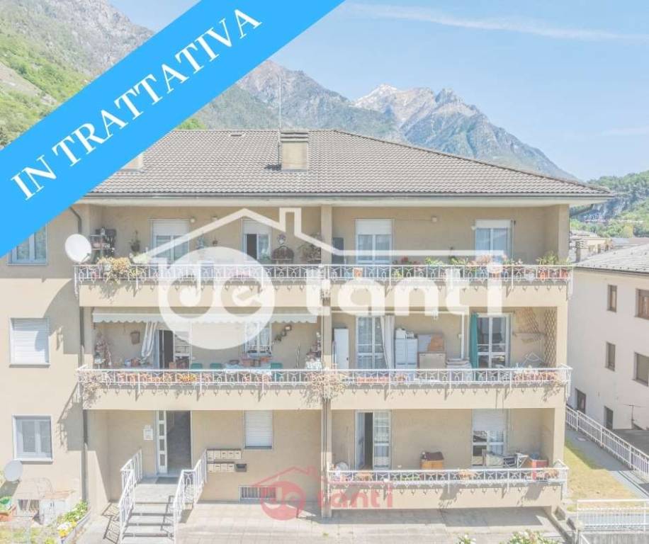 appartamento in vendita a Chiavenna in zona Bette