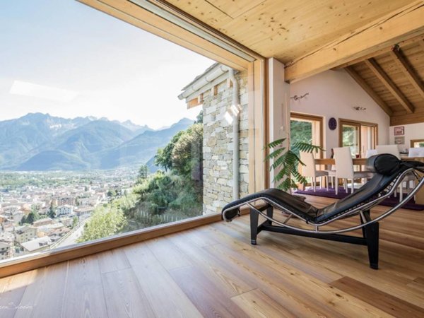 casa indipendente in vendita a Chiavenna in zona Pianazzola