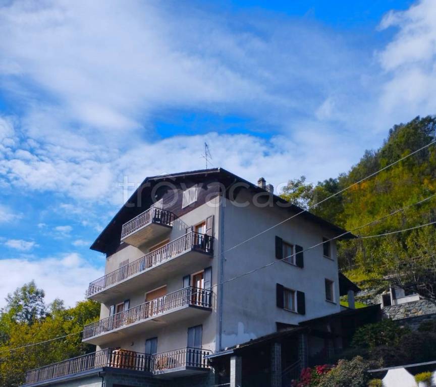 appartamento in vendita a Chiesa in Valmalenco