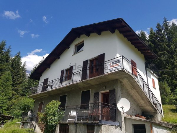 casa indipendente in vendita a Chiesa in Valmalenco