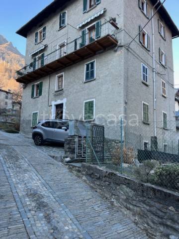 appartamento in vendita a Chiesa in Valmalenco