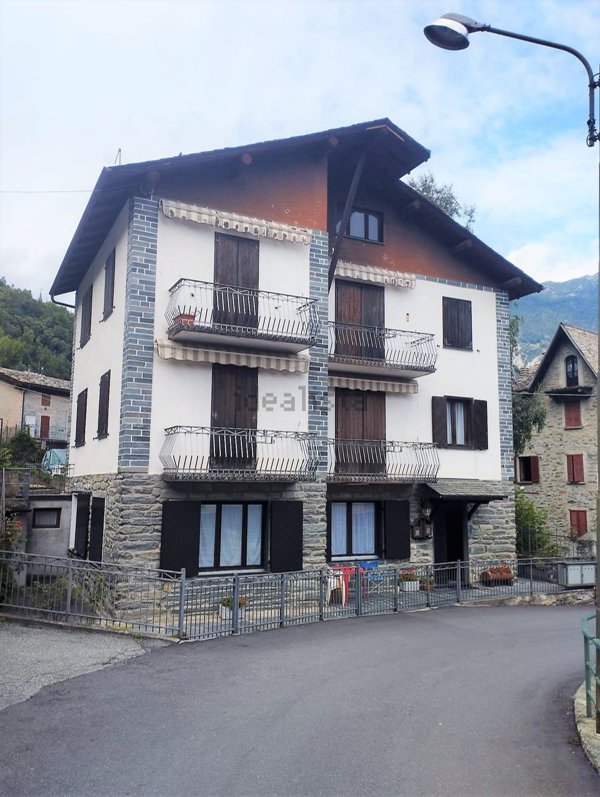 appartamento in vendita a Chiesa in Valmalenco