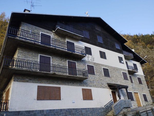 appartamento in vendita a Chiesa in Valmalenco
