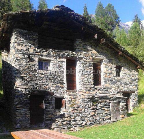 casa indipendente in vendita a Chiesa in Valmalenco in zona San Giuseppe