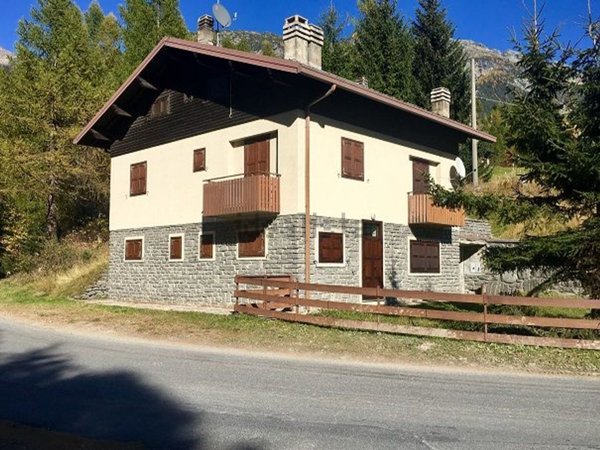 pentavano in vendita a Chiesa in Valmalenco