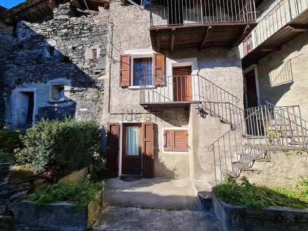 appartamento in vendita a Chiesa in Valmalenco