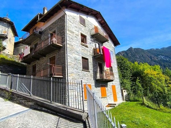 appartamento in vendita a Chiesa in Valmalenco in zona Primolo