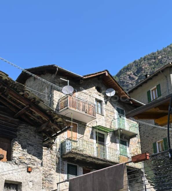 appartamento in vendita a Chiesa in Valmalenco